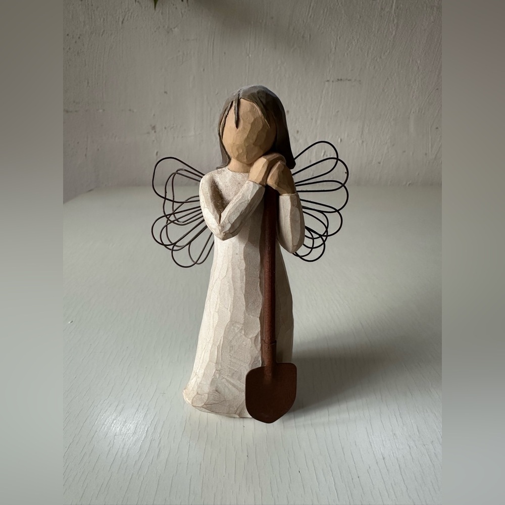Willow Tree Angel of The Garden Figure